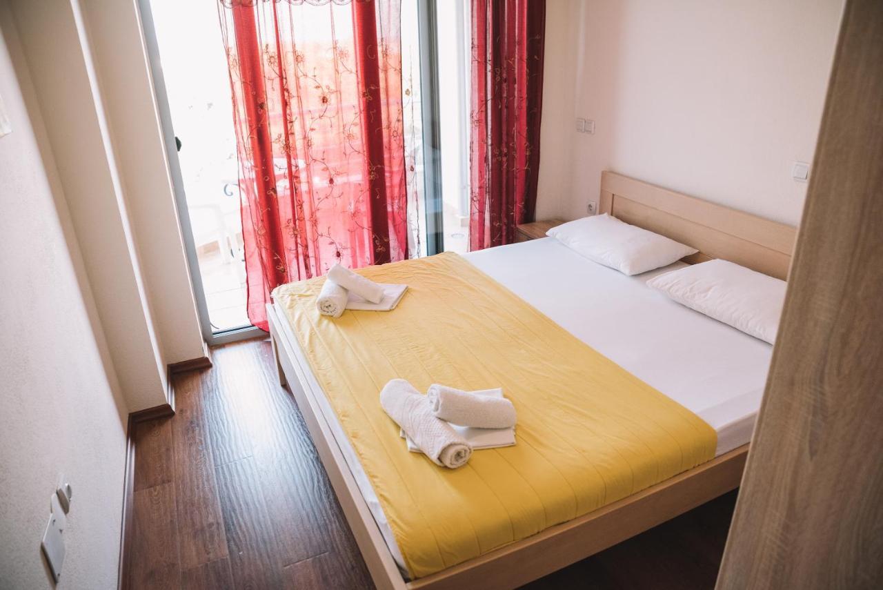 Art I Apartments Улцинь Экстерьер фото