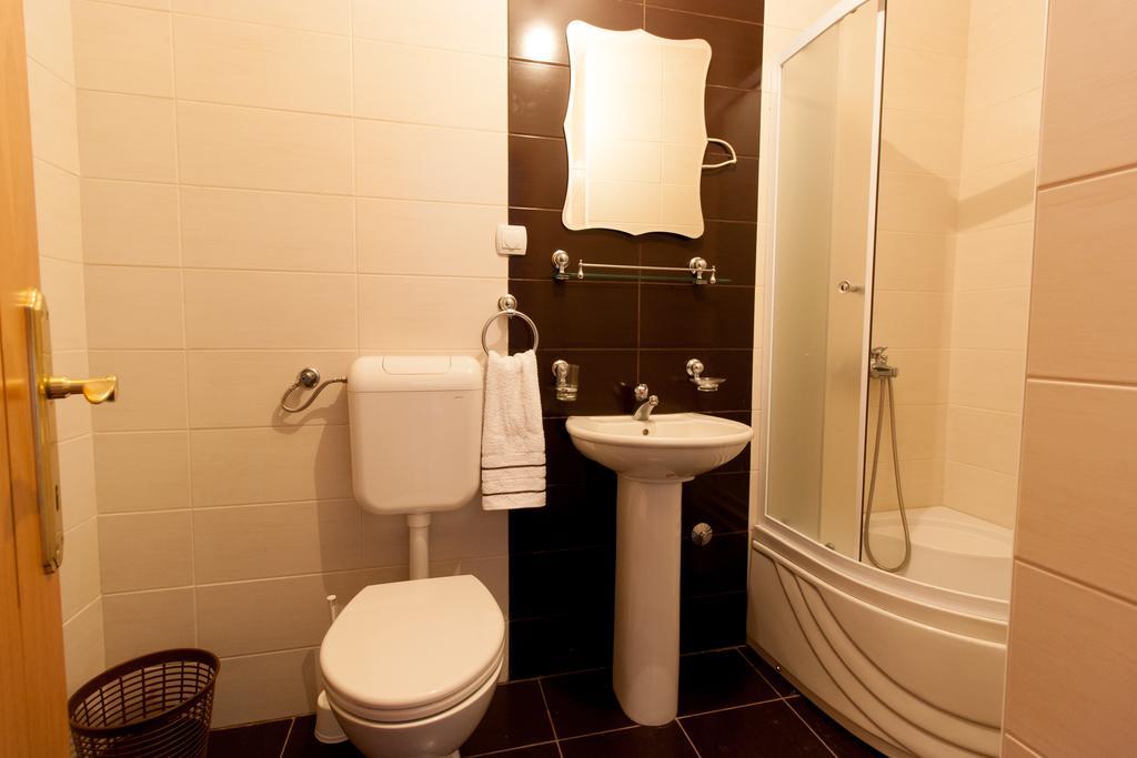 Art I Apartments Улцинь Экстерьер фото